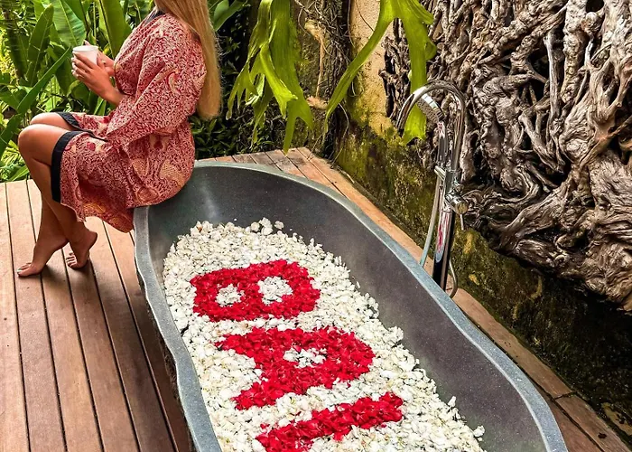 Chakra Living Sayan - Bali Maison Couette-café Ubud