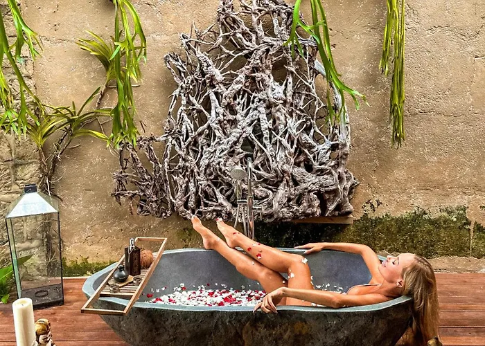 Chakra Living Sayan - Bali Maison