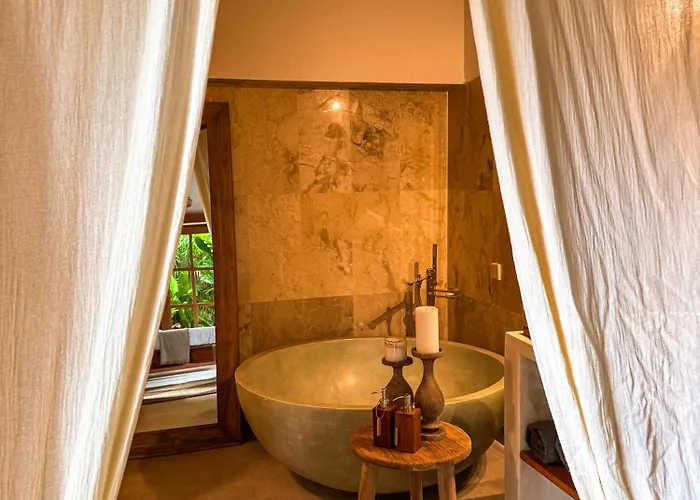 Chakra Living Sayan - Bali Maison